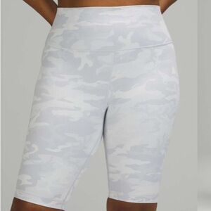 Lululemon Wunder Under Bike Short Ribbed Size 6